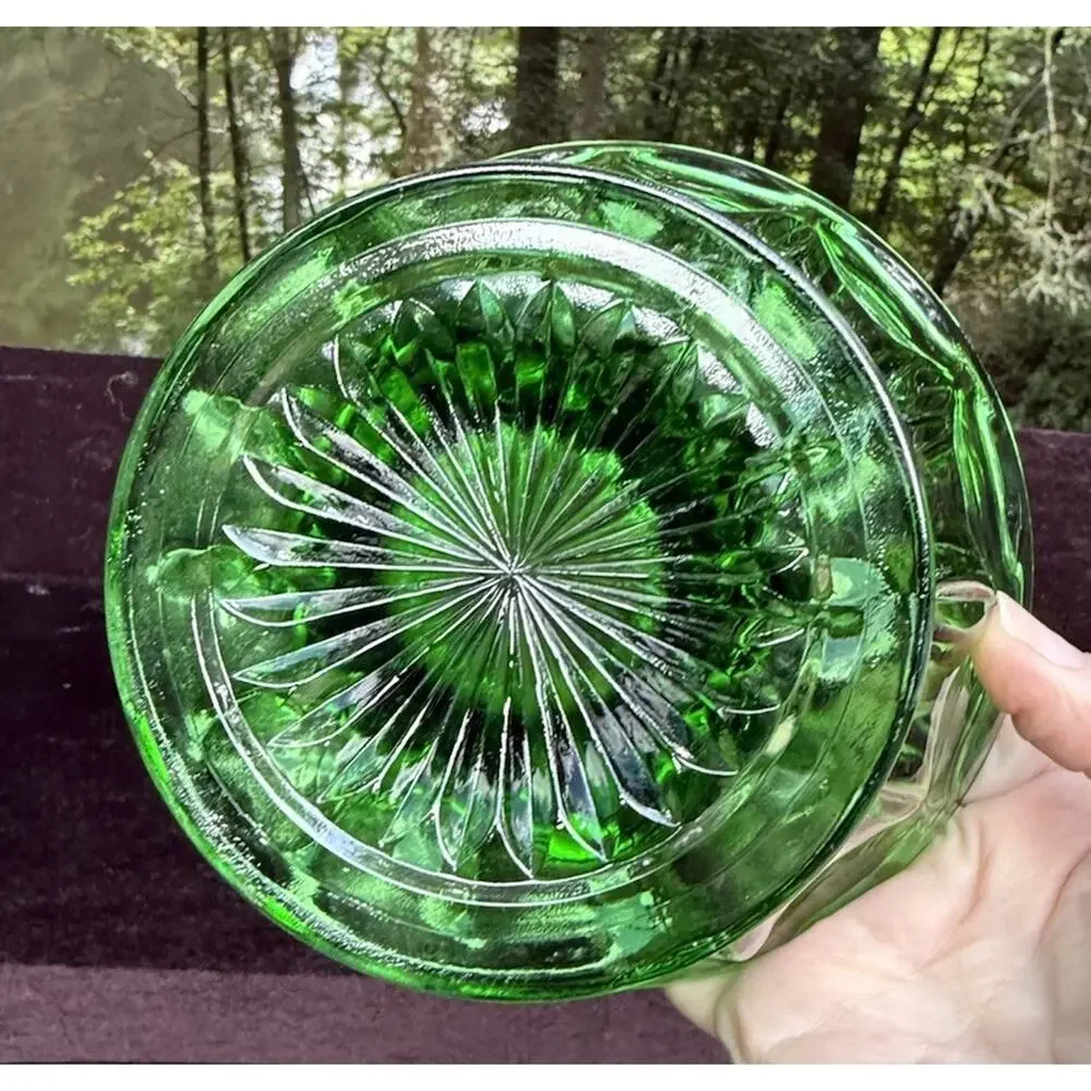 Vtg 1960s Anchor Hocking Emerald Green Glass Thumbprint Pedestal Candy Dish Bowl